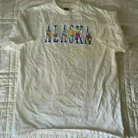 Floral alaska white graphic t shirt XL cottagecore prairie - Picture 3 of 4